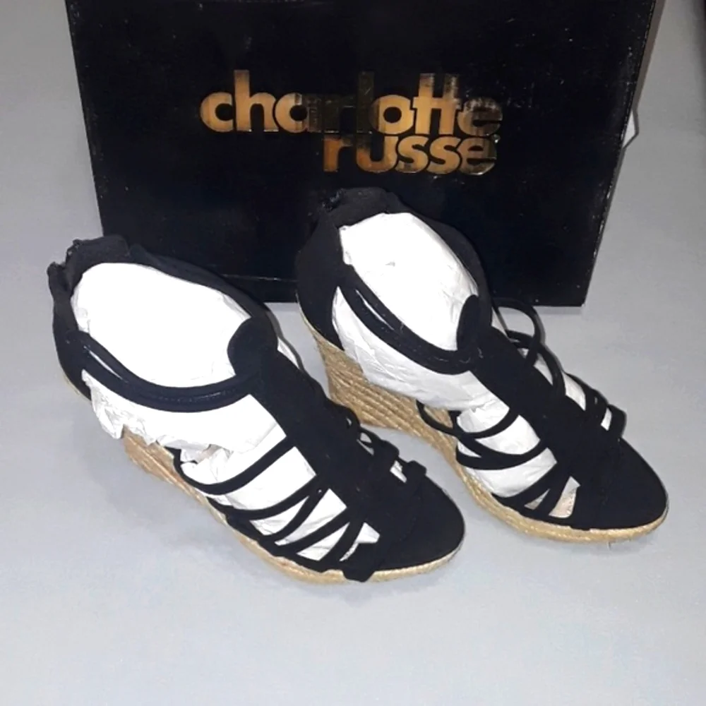 🆕️Charlotte Russe Black Suede Wedge Heels. Women's Size: 8. NWOT